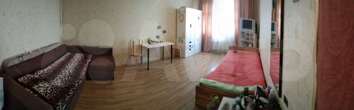 Комната 15 м² в 4-к., 13/25 эт.