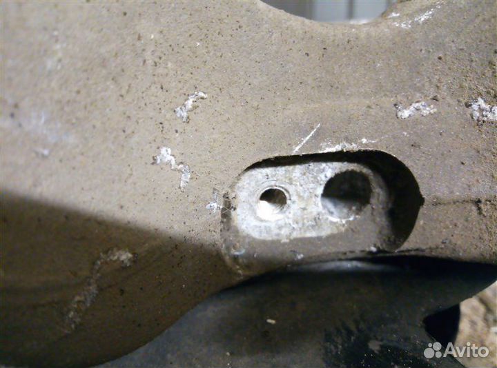 Кулак (цапфа) передний левый Chevrolet Cruze 2012