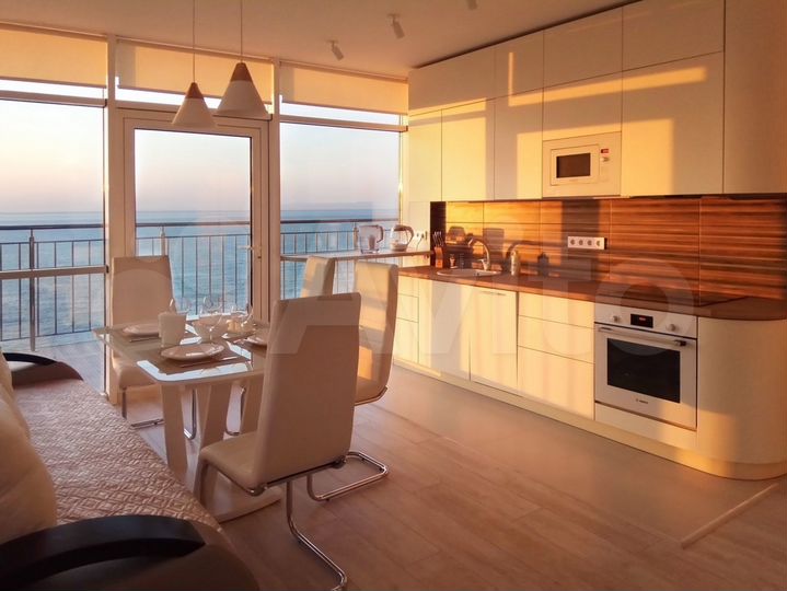 3-к. квартира, 95 м², 8/14 эт.