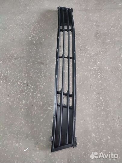 Решётка в бампер Хендай Элантра 06-11 г.в