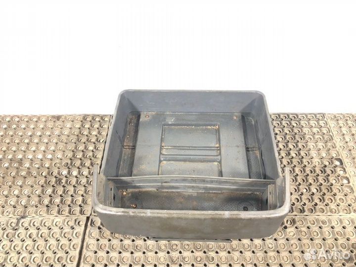 Ящик вещевой Scania