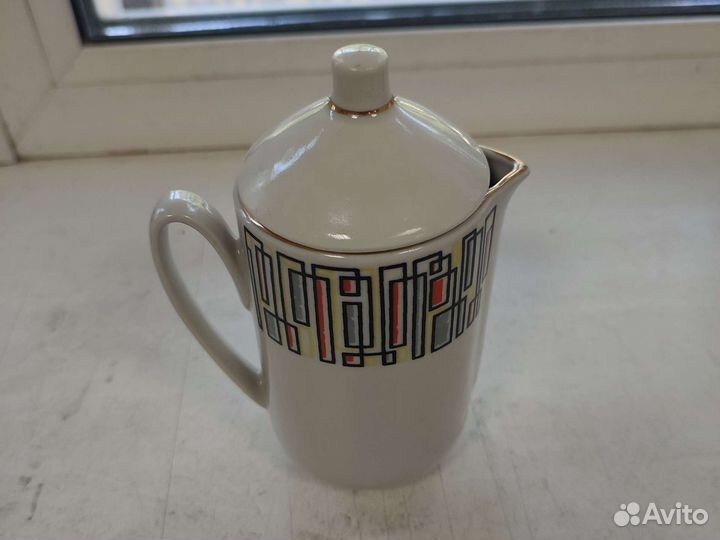 Фарфоровый молочник СССР