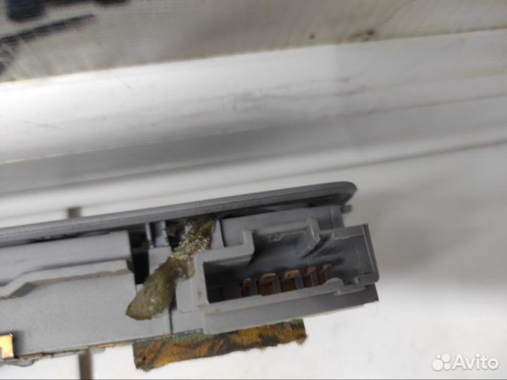 Плафон подсветки салона задний Nissan Primera 3