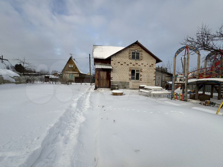 Дача 72 м² на участке 6 сот.