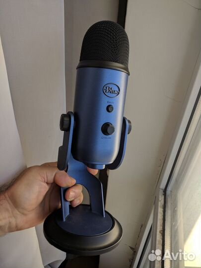 Конденсаторный USB микрофон для блогеров Blue Yeti