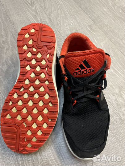 Кроссовки adidas