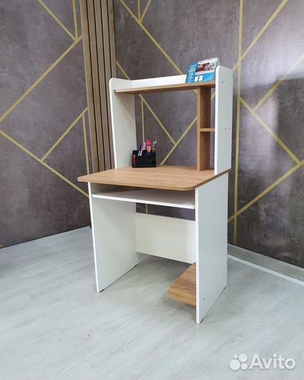 Компьютерный стол «Грета -1»