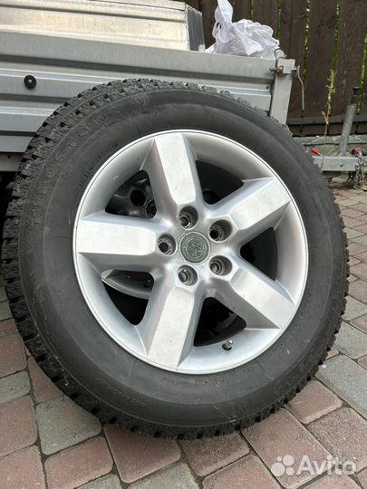 Firestone Ice Cruiser 7 215/60 R16