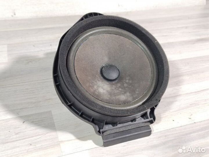 Динамик двери задний Opel Astra J A16XER 2010