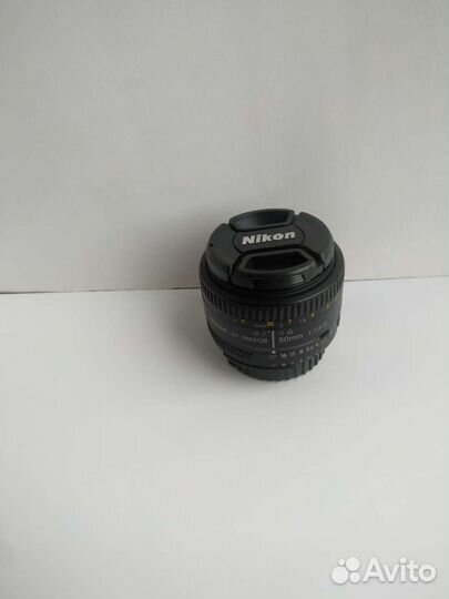 Nikon 50mm f/1.8D AF Nikkor