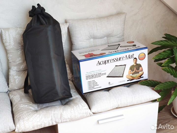 Аппликатор Кузнецова новые коврик + валик для шеи