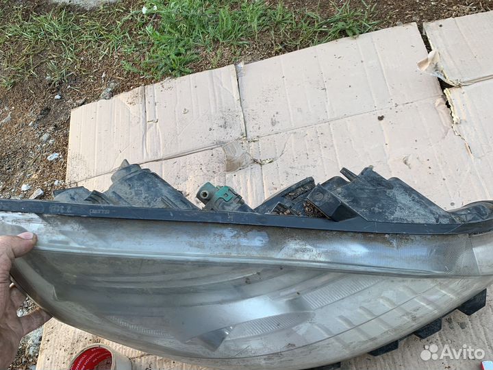 Фара правая renault grand scenic 2 рест дефект