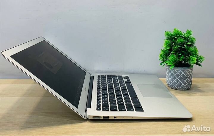 MacBook Air 13 2017 i5/8/128