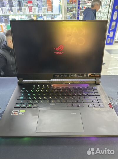 Asus rog strix scar 15