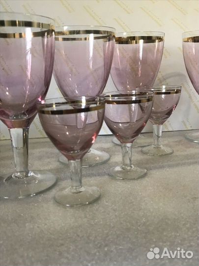 Стеклянные фужеры и рюмки Марганцевые с золотом. С