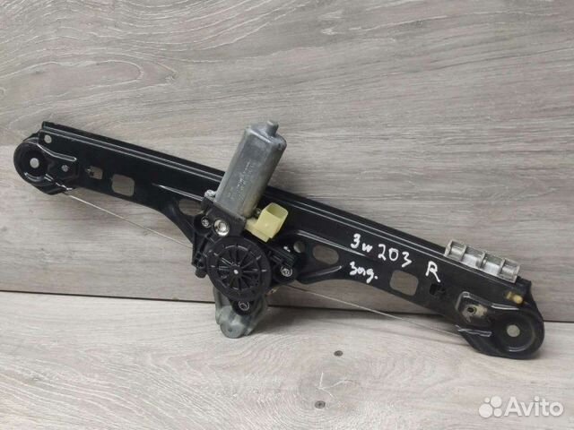 Стеклоподъемник Mercedes C W203