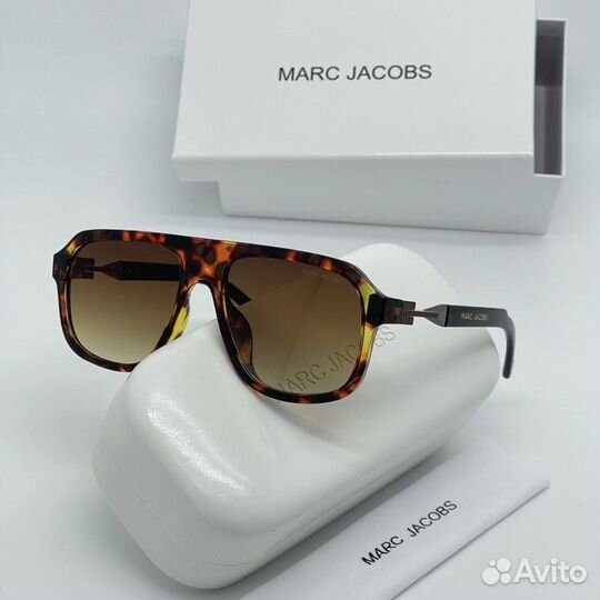 Солнцезащитные очки Marc Jacobs