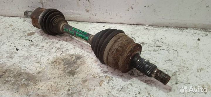 Привод передний правый