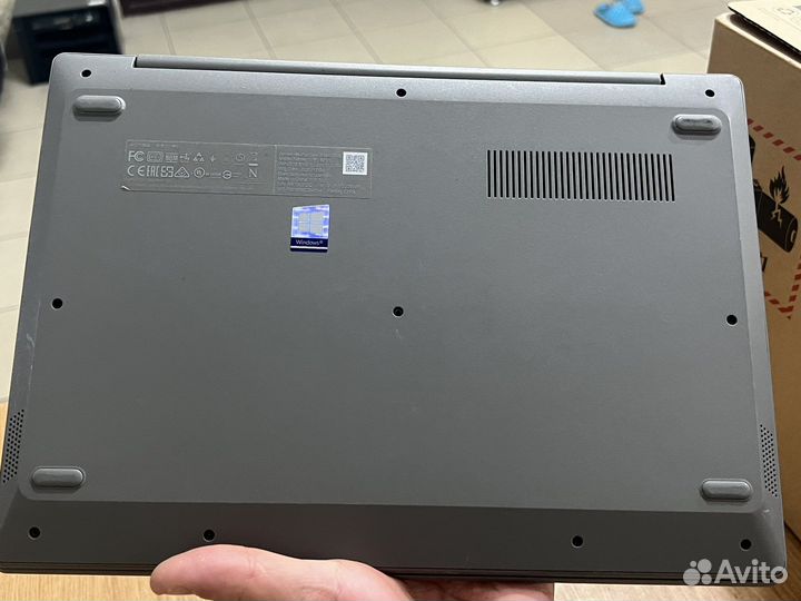 Ноутбук Lenovo