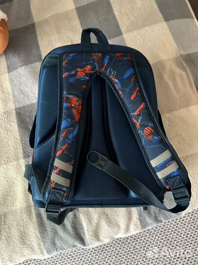 Ранец школьный для мальчика новый