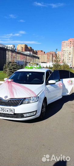 Украшение на машину новое