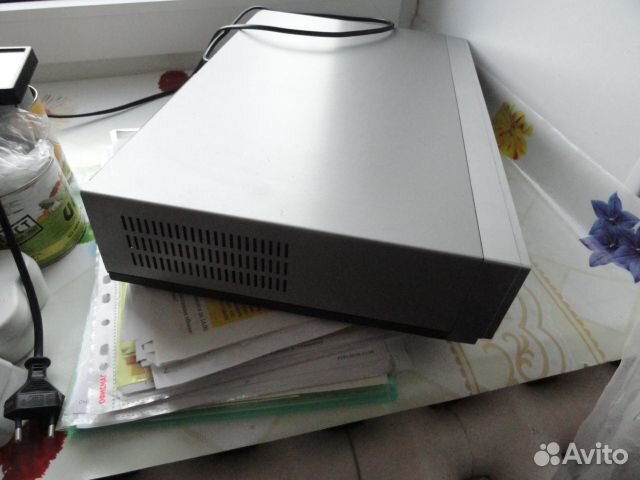 Видео-магнитофон Samsung V-8550K DVD и VHS, нераб