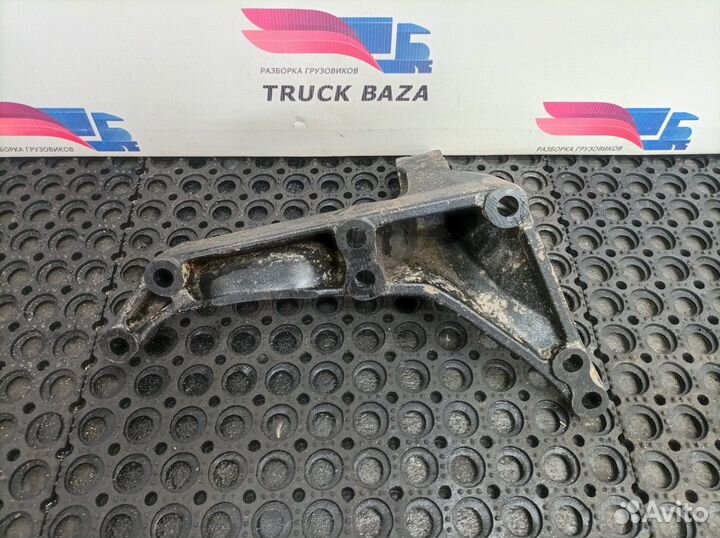 Кронштейн двигателя задний правый Man TGA