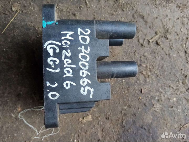 Катушка зажигания мазда 6 GG 2005г