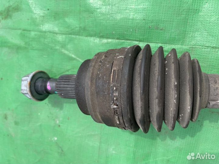 Привод, полуось задний левый Mercedes Benz Gl550