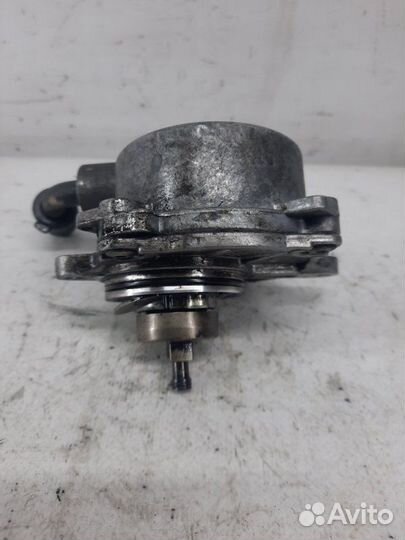 Насос вакуумный Mercedes-Benz M-Class джип 2.7 612