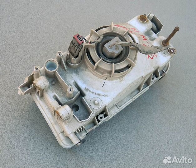 Фара правая Maxima A32 (дефект)