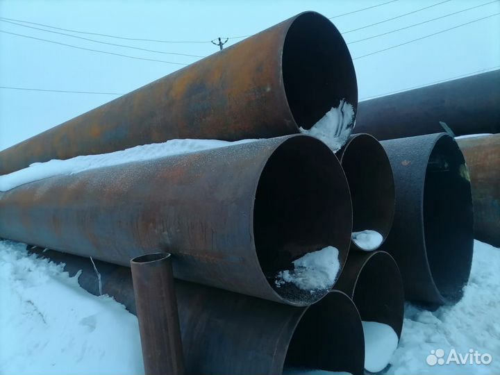 Труба металлическая, контейнер 20 футов