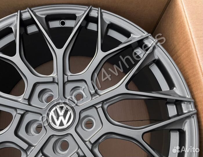 Кованые диски Volkswagen Touareg R20 наличие