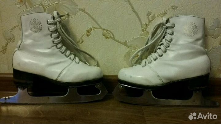Продаю фигурные коньки