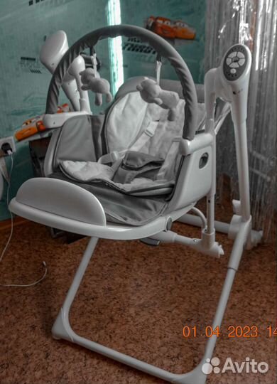 Детские эл.качели+стульчик для кормления luxmom