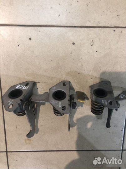 Крюк капота Bmw 3 E90