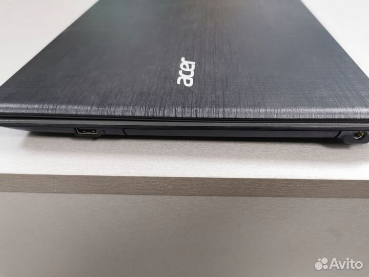Ноутбук Acer E5-573G-34JQ