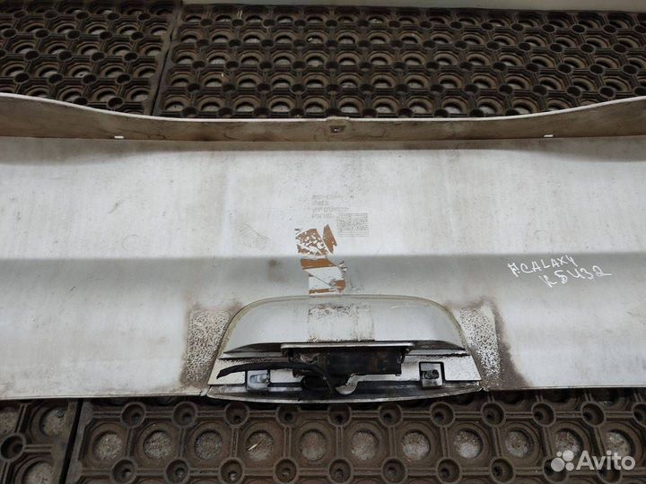 Накладка двери (крышки) багажника Ford Galaxy