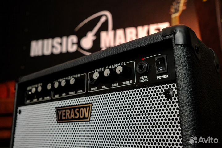 Комбоусилитель транзисторный