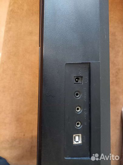 Синтезатор - Tesler KB-6180