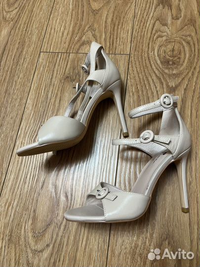 Босоножки Pierre Cardin натуральная кожа