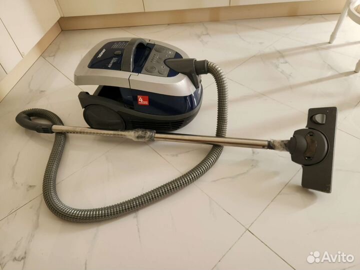 Пылесос Zelmer aquawelt 1600