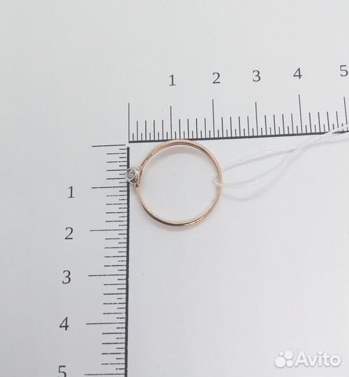 Золотое кольцо с бриллиантом 17р