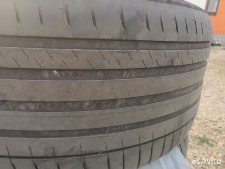 Michelin Pilot Sport 4 SUV 275/40 R20