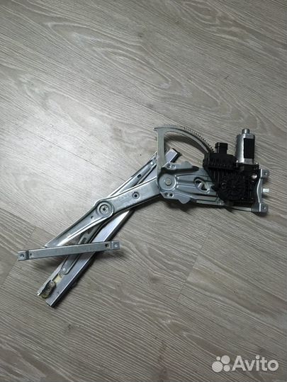 Стеклоподъемник Opel Astra H