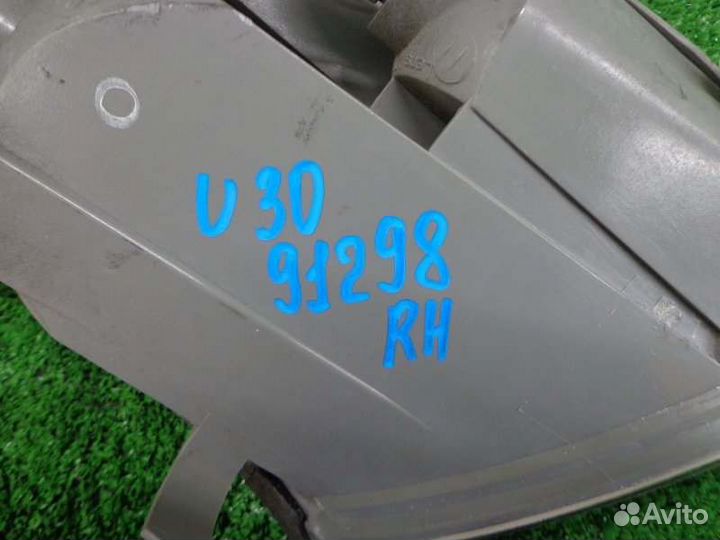 Габарит правый Nissan Presage U30 KA24DE 2000/11