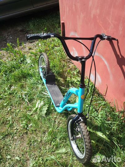 Самокат на больших колесах