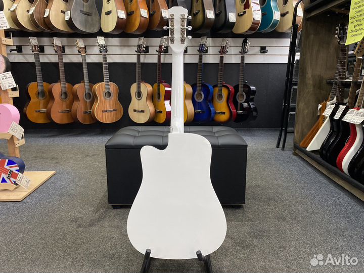 Гитара акустическая