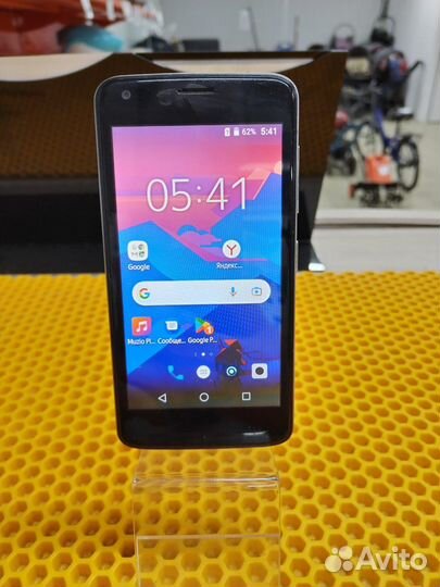 Смартфон fly fs457