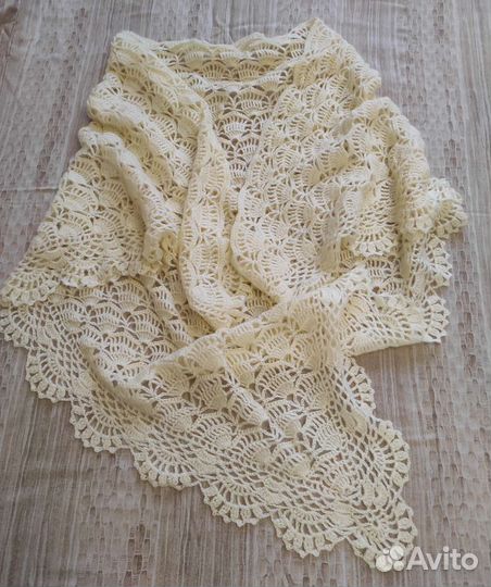 Шаль ручной работы 180*110 см